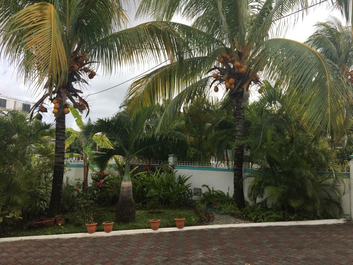 Villa Bella Charming Beachfront Guesthouse Блу-Бэй Экстерьер фото