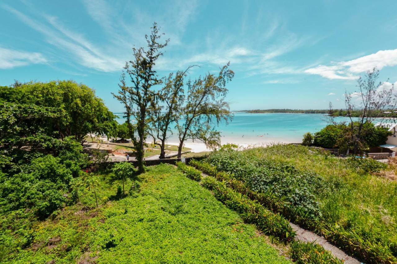 Villa Bella Charming Beachfront Guesthouse Блу-Бэй Экстерьер фото