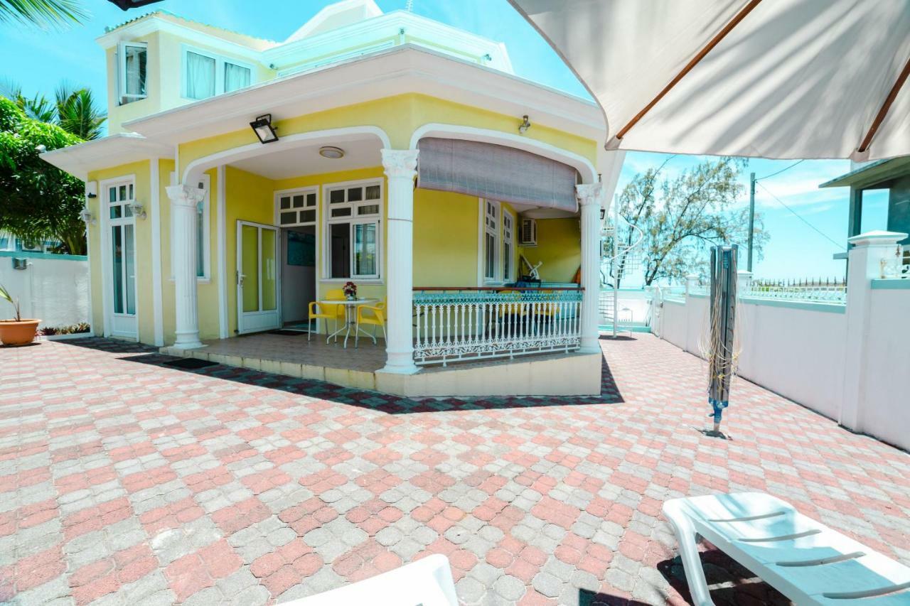 Villa Bella Charming Beachfront Guesthouse Блу-Бэй Экстерьер фото